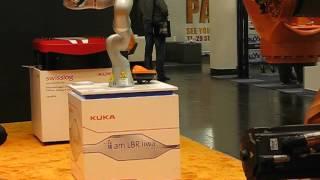 KUKA ROBOT FACH PACK 2015