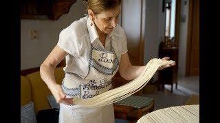 Making Su Filindeu Pasta in Sardinia