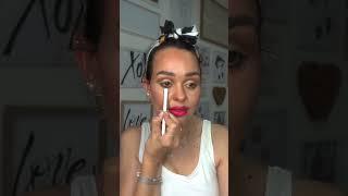 Create a Perfect Cut Crease with an eyelash curler!