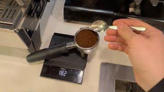 Does 18g matter? Dosing out coffee in a cafe explained 