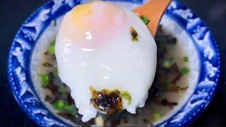 Boiled poached eggs, a quick and nutritious breakfast, the mellow and tender soup is delicious,