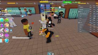 ANOTHER UPDATE IN FIGHT IN A SCHOOL ROBLOX! (W OR L?)