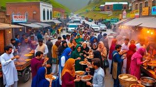 EXTREME BUSY STREET FOOD AT MALL ROAD MURREE | PAKISTAN INCREDIBLE WALKING TOUR