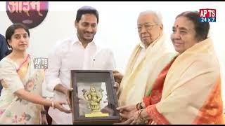 AP CM Jagan Meets Governor Biswabhusan Harichandan || APTS 24x7