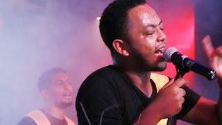 Dibekulu - [Ayenema Wedajish] live at H2o New Ethiopian Music (Official HD Music Video)