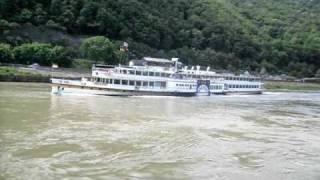 " GOETHE "  Schaufelradschiff auf dem Rhein im Linienverkehr in Höhe Loreley