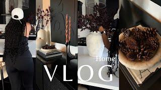 HOUSE TO HOME VLOG : decorating for fall | kitchen fall decor | table styling | Elegant & Moody Fall