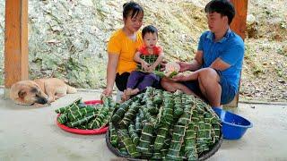 How small family makes mountain specialty cakes from forest leaves and rice - Chúc Tòn Bình