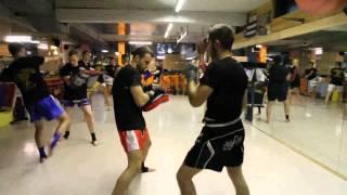 Thai boxe training gambe Palestra Olimpia Mombretto csolimpia.it