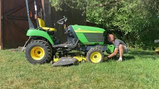 John Deere 2210 - Removing the Deck