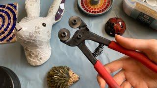 Introduction to the wheeled glass nipper tool for mosaics