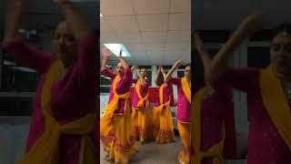 Gal goto garba dance #garbadance #garba #trendingdance #shorts #navratri #navratri2024