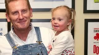 Country Star Rory Feek Hit with Explosive Lawsuit by Daughters –Shocking Allegations of Child Safety