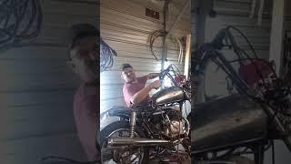 Redneck motorcycle mechanic #honda #crazy #redneck #shadetreemechanic