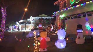 Ewa Beach Christmas lights. Pukanala and Noelo street