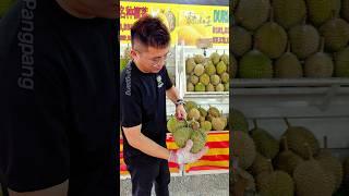 The World's Smelliest!! Tropical Fruit Durian