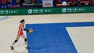 朱婷李盈莹各取13分，中国女排3-0德国，郎平携魏秋月惠若琪观战