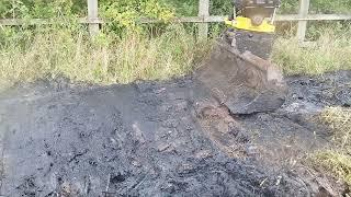 RELAX & UNWIND watch the ENGCON mesmerising muck