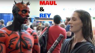 Darth Maul chats Star Wars with Rey at San Diego Comicon