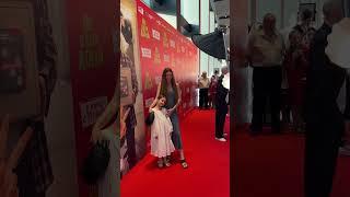 На премьере фильма «Не одна дома» с @milana_khametova
