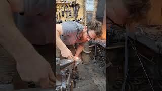 Forging Log Chain in the Blacksmith shop #diy #blacksmith #tool #artist #tools #anvil #craftsman