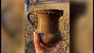 Mudlarking and a rare Roman find? On the River Thames (UK)