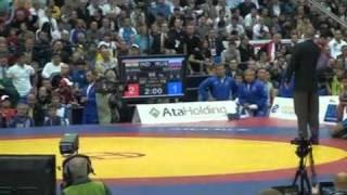 Sushil Kumar gold medal fight Vs Alan Gogaev at World wrestling championship 2010 Moscow. HD.mp4