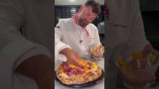 La pizza con il melone  mai vista prima