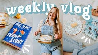 WEEKLY SPRING VLOG \\ a new favorite fantasy, a very disappointing read, lemon recipe & picnic! 