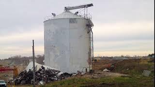 GRAIN ELEVATOR SHREDDING, FAIRFIELD, IOWA