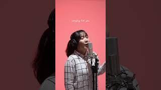 어쩌면 사랑 아닐까🫶 | 아이유(IU) - 빨간 운동화 #shorts