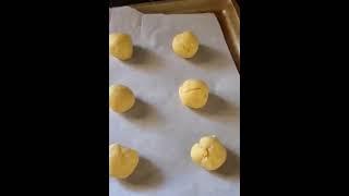 Elizabethan Lemon Cookies with Gema Krasil'nikova