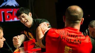 Oleg Cherkasov-Serhat Arslan (left hand)