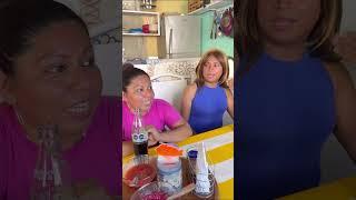 Doña Cata pide fiado para poder darle de comer a sus hijos