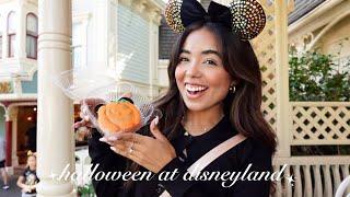 HALLOWEEN AT DISNEYLAND VLOG!! (disneyland hotel, meeting characters + more)