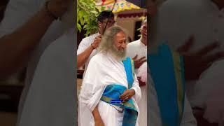 Gurudev today darshan video #gurudev #artofliving #guruji #guru #shortsfeed #gurugrace #darshan