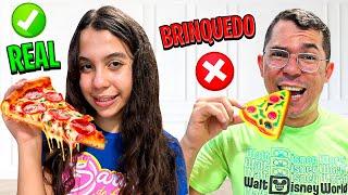 SARAH DE ARAÚJO no desafio da COMIDA vs BRINQUEDO