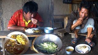 pork & chayote mix curry in the buffalo shelter