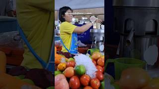 Lady cold-pressed fresh vegetable and fruit juices in Thailand #streetfood #Shorts