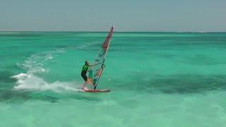 Windsurf-Manöver: Powerhalse