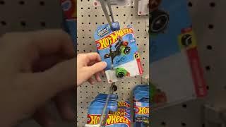 Peg Hunting Hot Wheels Cars Bone Shake #markystoyworld #peghunting #hunting  #diecast #cars #shorts