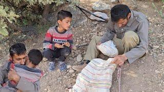 "In the Heart of Mountains and Dangers: Reza's Secret Journey to Save His Father from Agents"