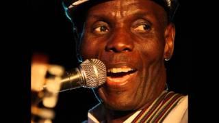 Oliver Mtukudzi - Wasakara