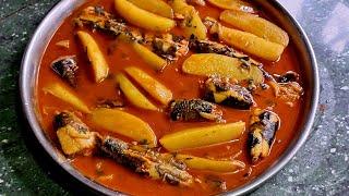 Spicy  potato  fish curry || Very tasty fish potato curry ||