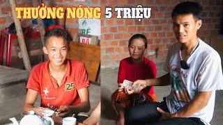 Cho đi ắt sẽ nhận lại..! Em Hóa nhận thưởng nóng 5 triệu từ Bác Hùng. A Khâm gấp rút lên trao cho em