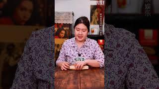 不同年代吃手抓饼：你小时候吃过手抓饼吗？