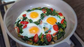 Don't Miss This Spinach and Cherry Tomato Egg Skillet! Quick and Easy Recipe!