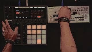 MASCHINE+ feat Roland 303 Live Performance