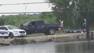 Police identify two men who drowned along Texas 87, near Keith Lake bridge