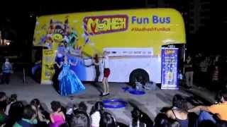 Modhesh Fun Bus bubble show by hodunshow.com